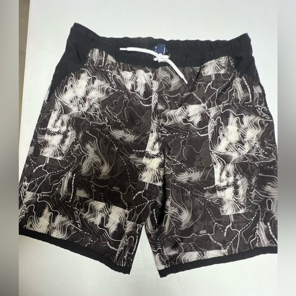 LANDS END BOYS HUSKY SWIMMING TRUNKS 
SIZE XXL (18H-20H).BLACK-GRAY-WHITE - Picture 1 of 9
